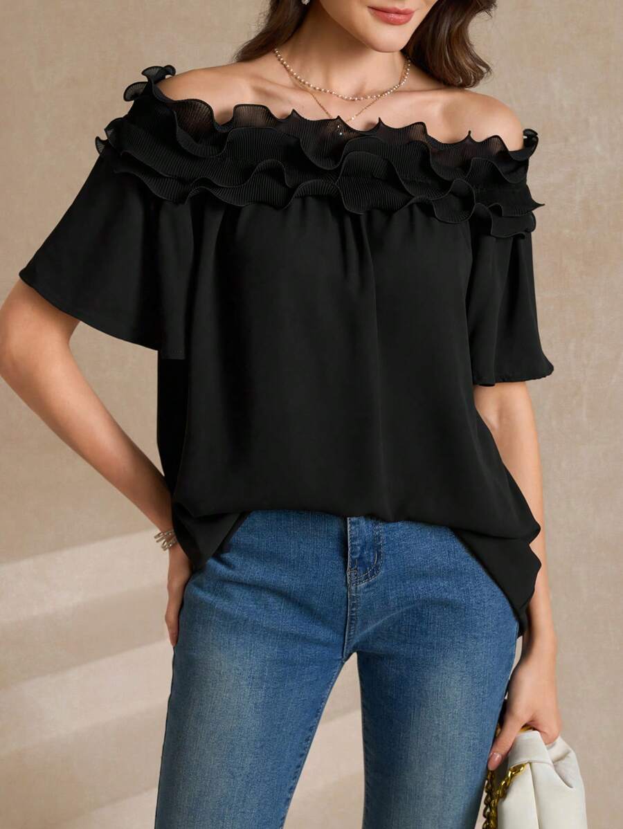 Amorya 一字肩荷葉邊襯衫 - 黑色 - 查看 1