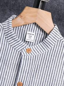 SHEIN Tween Boy Casual College/Vacation Striped Stand Collar Shirt, Versatile For Commute, School, Daily Casual Wear, Suitable For Sports, Spring/Summer - Blue - View 4