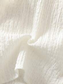 SHEIN Vintaside Kids Baby Girl Cute Jacquard Top & Jacquard Shorts Set, Spring/Summer Baby Girl Summer Outfits White And Green Baby Outfit