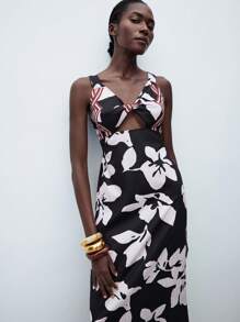 Maija Robe ajustée avec découpe à la taille, imprimé symétrique multicolore. Tenue de loisirs décontractée pour femmes, printemps/été