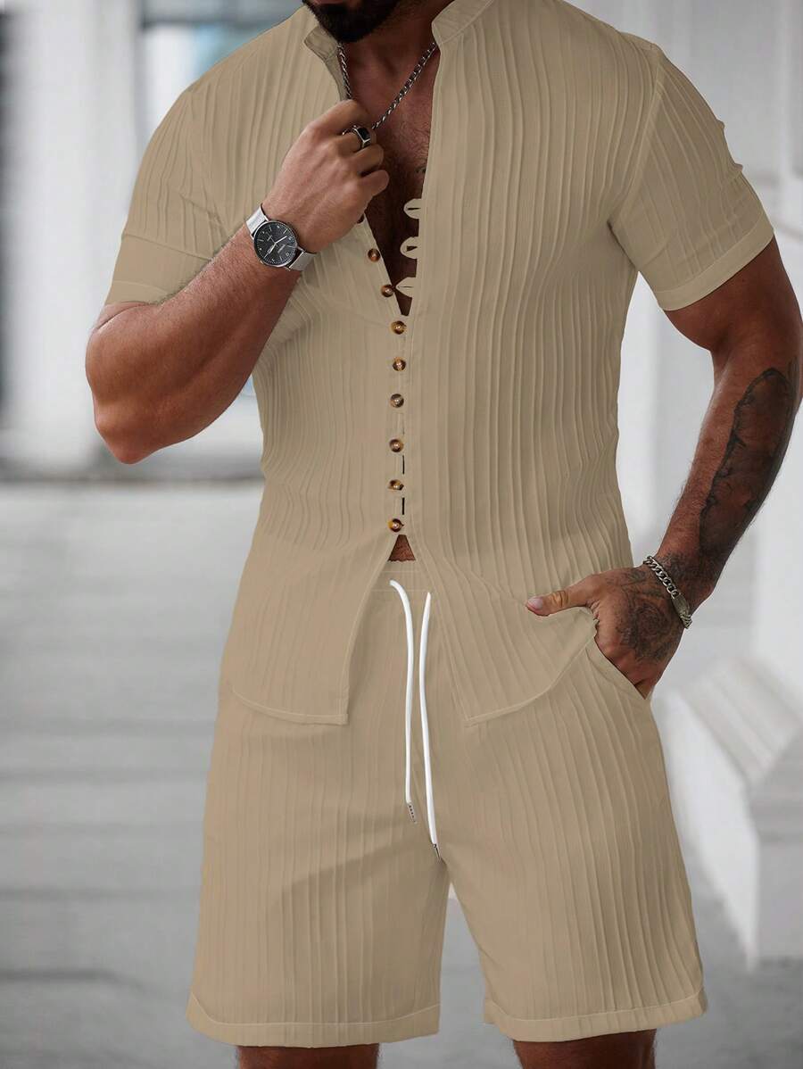 Manfinity Homme 男士夏季纯色短袖单排扣衬衫和短裤休闲西装男两件套 - 卡其色 - 查看 1