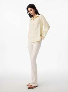 LYSMO Camisa holgada de lino a rayas de alta gama, inspirada en el estilo vintage francés "Cottagecore" para mujeres, lanzamiento de primavera-verano 2025. Presenta detalles bordados en los puños y diseño de patchwork. Perfecta para un estilo bohemio chic, estética Cottagecore, moda inspirada en lo vintage y looks casuales relajados. - Beis - Ver 7