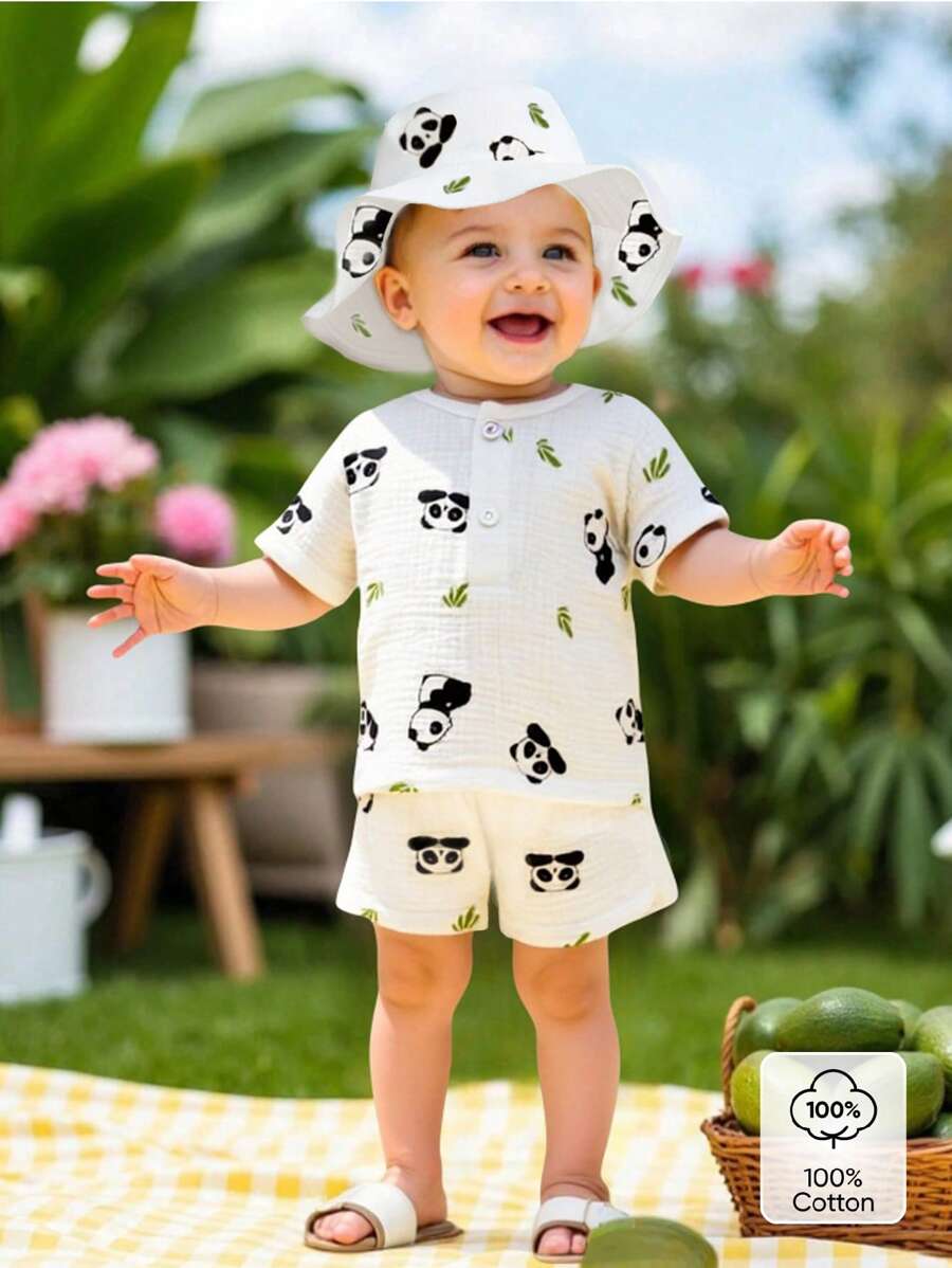 Bộ 3 món áo sơ sinh trung tính Unisex và quần short kèm mũ phụ kiện. Áo dệt trắng họa tiết gấu, bộ quần short trắng và mũ phụ kiện. Thích hợp cho mùa hè, và hoàn hảo cho thể thao, kỳ nghỉ, đi chơi và ở nhà. Đây là trang phục cơ bản đa năng cho mùa hè. Đây là trang phục mùa hè cho trẻ sơ sinh. Trang phục trẻ mới biết đi trẻ sơ sinh Unisex mùa hè. - trắng - Xem 1
