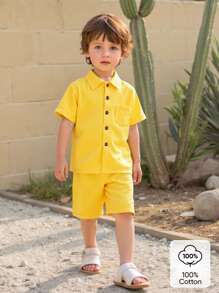 SHEIN Vintaside Kids 2 pezzi Set composto da camicia a maniche corte e pantaloncini in stile college casual in cotone per ragazzi, adatto per uso quotidiano, scuola, uscite, primavera/estate