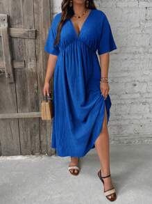 SHEIN VCAY 大码 V 领短袖纯色简约优雅休闲连衣裙，适合日常穿着