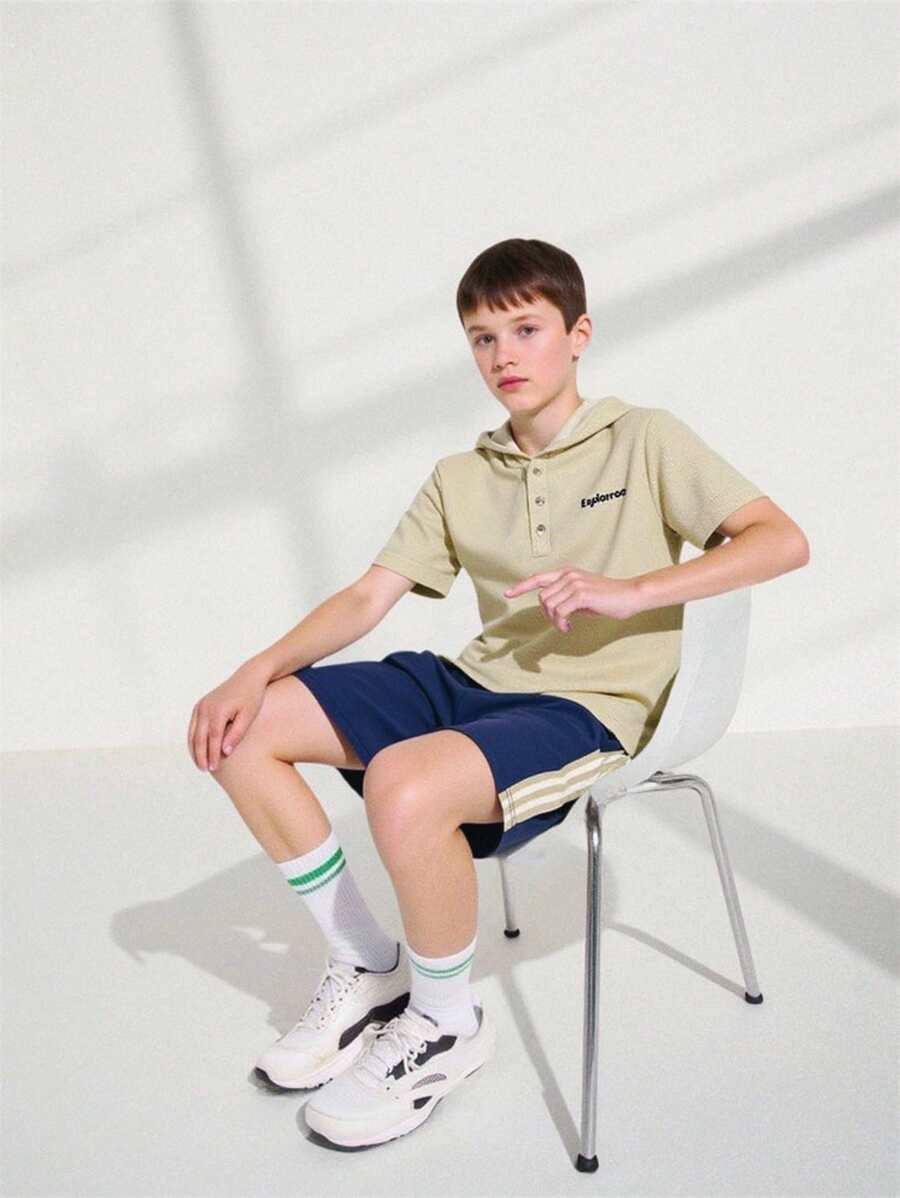 SHEIN Explorewe 2pcs Set Older Boys Casual Waffle Texture Hooded Half-Zip Short Sleeve T-Shirt And Elastic Waist Striped Shorts, Suitable For Daily Casual Wear, Outings And Gatherings, Spring/Summer - Apricot - View 1