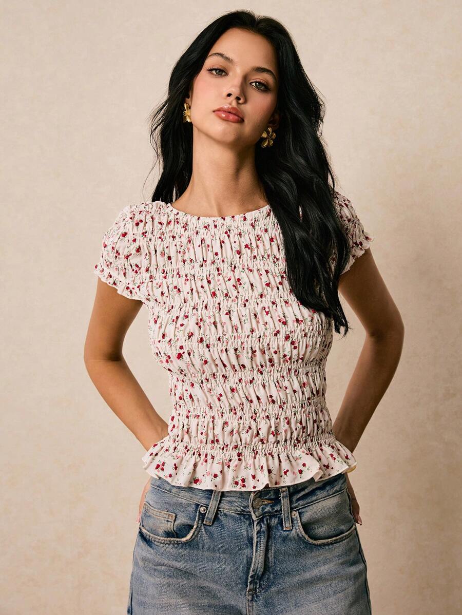 Poéselle 女士短袖衬衫褶皱花卉浪漫可爱休闲甜美荷叶边下摆短袖衬衫 - 彩色 - 查看 1