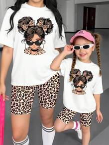 SHEIN 女式休闲创意豹纹蝴蝶结辫子图案印花 T 恤和骑行短裤套装，兄弟姐妹装搭配服装（2 套单独出售）