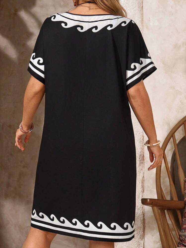 Plus Size Women Casual Vacation Floral Print V-Neck Short Sleeve Black  Dress, Gifts For Mother,Summer Holiday,Vacation Outfits Women,Simple And Fashionable For Everyday Wear,Vacay Vibes,Springbreak,Casual Wear SS,Bohemia,Summer Dresses For Women,Dresses Casual