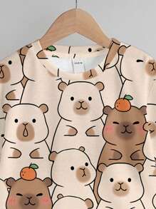 SHEIN 2件套水豚和卡通河豚印花休闲圆领短袖T恤和短裤套装男童夏季 - 彩色 - 查看 5