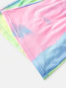 Conjunto de camiseta de cuello redondo de manga corta raglan holgada con estampado de corazón y mariposa efecto tie-dye y pantalones acampanados de punto para niñas preadolescentes, estilo de moda callejera informal
