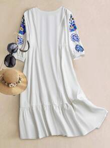 SHEIN LUNE Plus Size Casual Vacation Style Floral V-Neck Dress - Multicolor - View 3