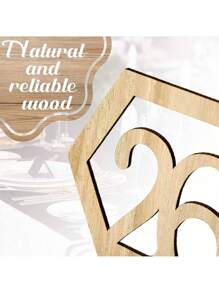 SHEIN 1 Set (10 Piezas) Señal de número de mesa para decoración de boda y fiesta, soporte de memo de madera para decoración de mesa de boda, fiesta de cumpleaños y evento, suministros de decoración de mesa, placa de número de mesa hexagonal hueca, cartel de número de mesa para bar, cafetería y boda