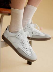 CUCCOO EASI 女式复古休闲平底乐福鞋 - 白色 - 查看 1