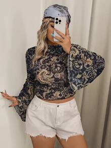 SHEIN VCAY Plus Size Women's Spring/Summer Vacation Style Allover Print Flared Sleeve Lettuce Trim Cropped Top Flare Sleeve Boho Womens Clothing Leisure