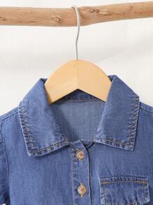 Tenue décontractée pour tout-petits garçons, 2 pièces : chemise en denim lavé doux et short assortis. Style mode mode de rue ample pour les vacances d'été