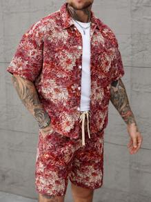Manfinity Homme Conjunto de camiseta de manga corta y pantalones cortos con estampado aleatorio para hombre