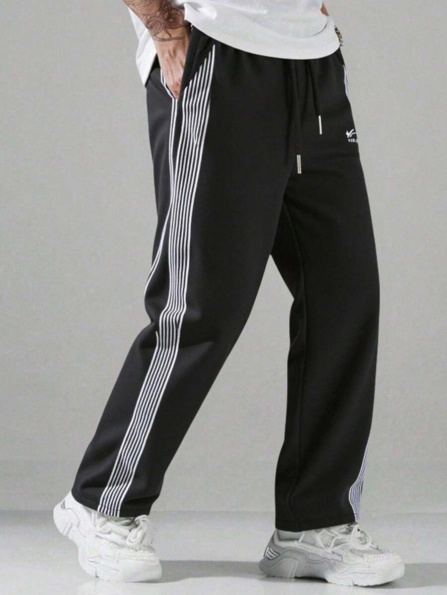 SHEIN Tween Boys Casual Sporty Comfortable Fashion Minimalist Versatile Soft Fabric Suitable For Daily Wear, School, Travel, Outdoor Sports, Spring/Summer - Black - View 1