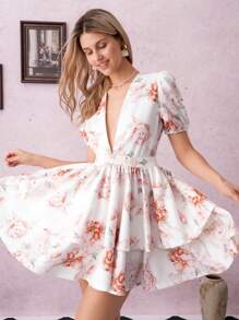 SHEIN Clasi New Sexy & Elegant V-Neck Waist Print Mini Skirt, European And American Style