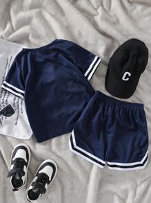 SHEIN Playful Pals 2pcs/Set Young Boy Sports Casual Round Neck Short Sleeve Numeric Print T-Shirt And Printed Sports Shorts Outfit With Tape Decor, Suitable For Spring/Summer Daily Wear, Sports, Outdoor, School, Party, Vacation