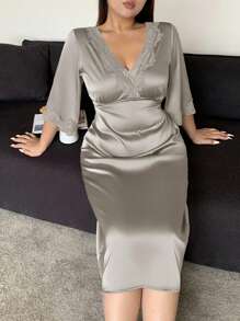 Dazy Plus Purple Contrast Lace V-Neck Cinched Waist Long Nightgown With 3/4 Sleeves, Elegant Sleepwear For Spring Summer Autumn