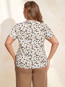Chikora 休閒大尺碼女士印花短袖襯衫