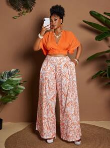 Maweii 大码纯色V领短袖上衣和数码印花裤两件套，优雅假日装