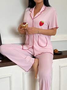 SHEIN 2 件套拼色罗纹饰草莓印花针织 Polo 领短袖上衣和裤子睡衣套装 - 粉色 - 查看 3