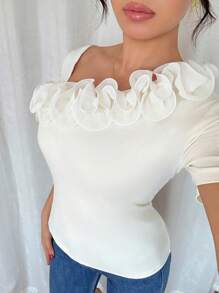 Selianne Camisa de manga corta con volantes y decoración floral en color crema amarillento elegante y de moda de verano 2025, adecuada para citas, salidas, vacaciones, negocios, banquetes, fiestas, bodas, Día de la Madre, Día del Maestro, festival de cerveza, festival de música - Blanco - Ver 5