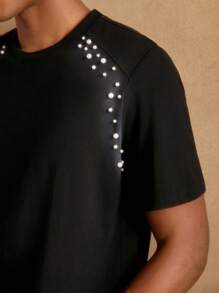 Manfinity BRENVOR 男士春夏新款高端小众解构喷漆钉珠短袖宽松黑色时尚T恤 - 黑色 - 查看 6