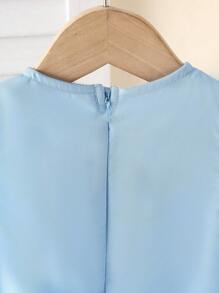 Vestido de línea A con volantes y lazo para bebé niña, de tela cómoda y de alta calidad, con diseño de moda que incluye un lazo decorativo y volantes, adecuado para usar en primavera y verano, versátil para ocasiones casuales - Azul - Ver 6