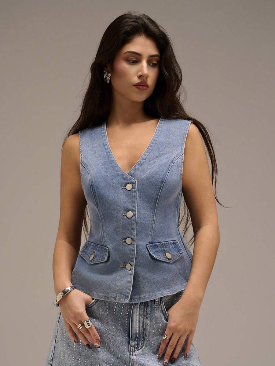 SHEIN Forever 21 全新 V 领无袖浅色水洗复古高街牛仔背心,女款,夏季 - 淺色水洗藍 - 查看 1