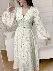 Modelyn Damen Frühlings-/Sommerkleid mit vollem Schmetterlings-Jacquard-Muster, V-Ausschnitt, Laternenärmeln und geraffter Taille