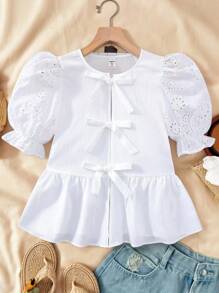 SHEIN Teen Girls' White Woven Butterfly Decor Ruffle Hem Embroidery Floral Pattern Vacation Casual Cute Blouse Top