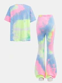 Conjunto de camiseta de cuello redondo de manga corta raglan holgada con estampado de corazón y mariposa efecto tie-dye y pantalones acampanados de punto para niñas preadolescentes, estilo de moda callejera informal