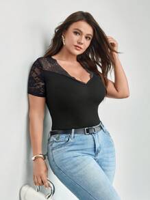 SHEIN Privé Plus Contrast Lace Scallop Trim Tee - Black - View 7