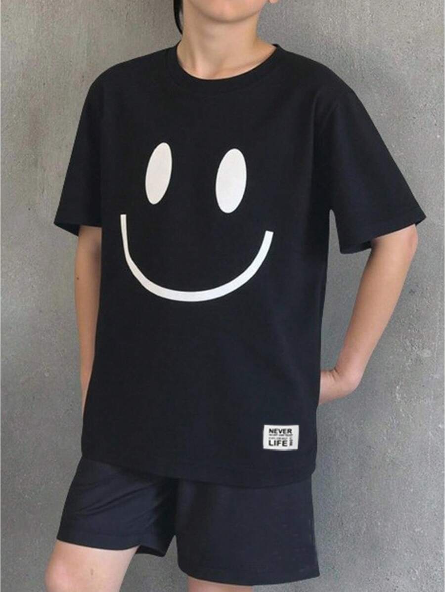 SHEIN Boys' Casual Contrast Smiling Face Print Short Sleeve T-Shirt,Comfortable Soft Fashionable Versatile Cute Summer School Tee For Daily Wear And Outings - Black - View 1