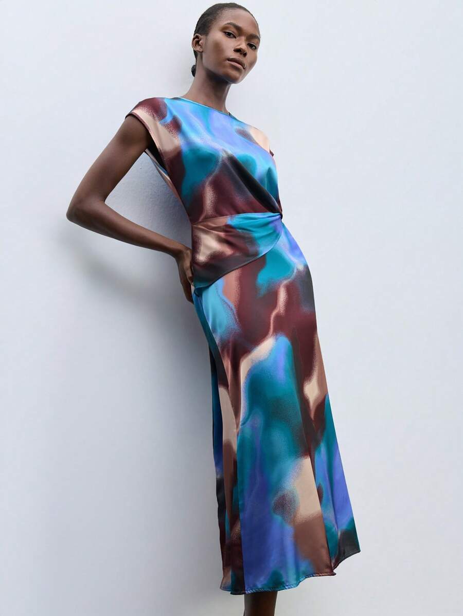 Maija Váy xếp ly cổ tròn in họa tiết tie dye dành cho nữ - Nhiều màu - Xem 1