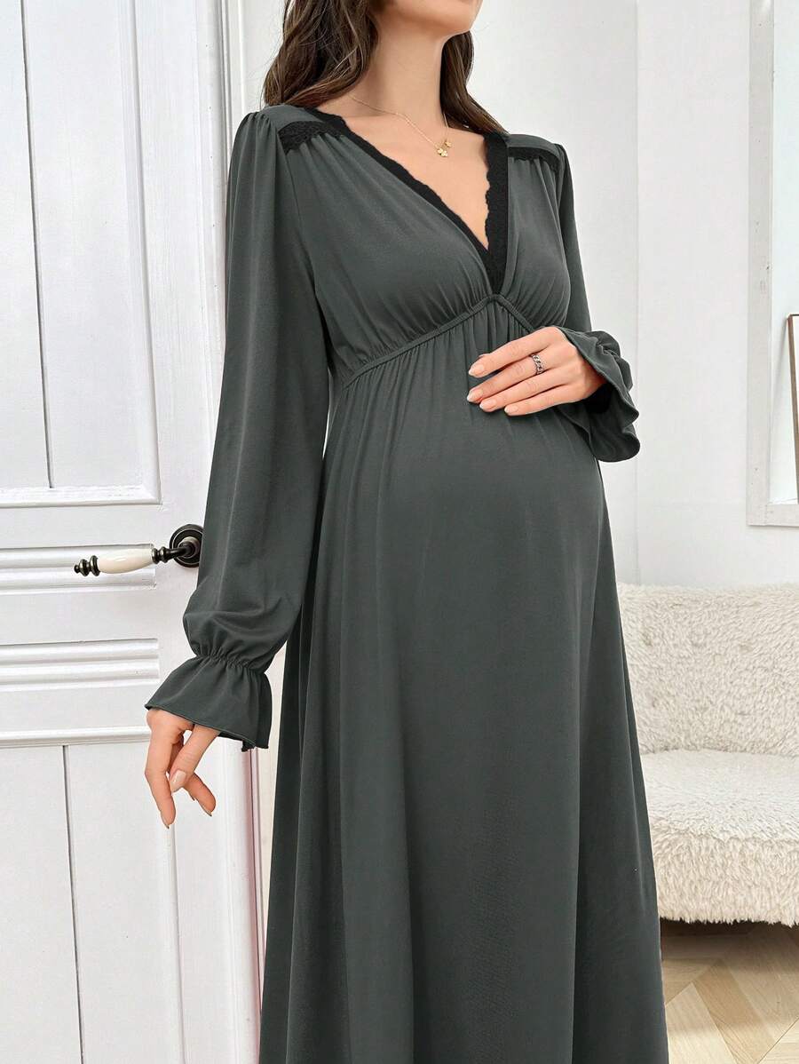 Moonlight&Mama Maternity Lace Patchwork Deep V-Neck Ruched Flare Sleeve Sleep Dress, Fall, Winter