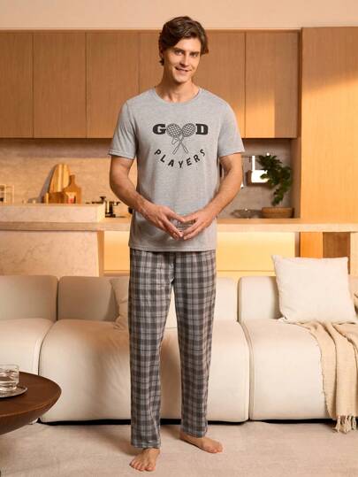 Manfinity Underwear&Sleepwear Basics Men's Crew Neck Letter Graphic Casual Short Sleeve Loungewear Set, Summer