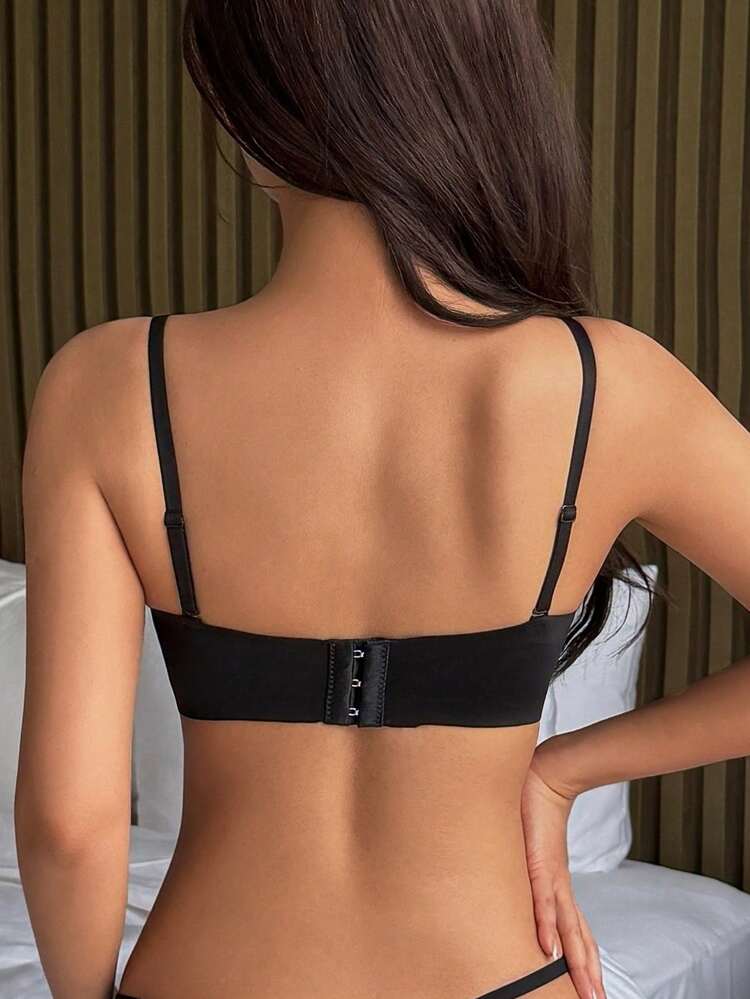 1 Pc Women's Vintage Solid Color Minimalist Adjustable Strap Lightly Padded Bra, Black Lingerie For Women