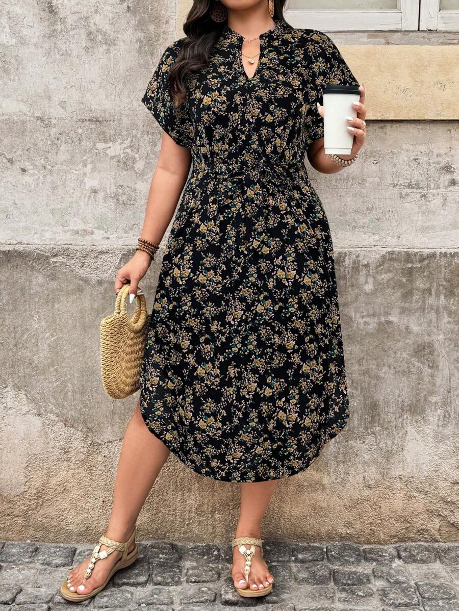 SHEIN LUNE 大码花卉印花短袖连衣裙