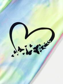 Conjunto de camiseta de cuello redondo de manga corta raglan holgada con estampado de corazón y mariposa efecto tie-dye y pantalones acampanados de punto para niñas preadolescentes, estilo de moda callejera informal