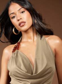MISSGUIDED 优雅露背上衣珍珠串珠垂坠晚会无袖夏季度假俱乐部 - 摩卡棕 - 查看 4