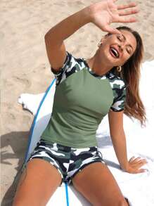 Swim Lushoire Spring/Summer Beach Resort Camouflage Print Round Neck Short Sleeve Pants Set, Camouflage Print Side Drawstring Swim Trunks - Multicolor - View 4