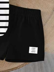 SHEIN 幼儿男童泰迪熊条纹印花圆领短袖 T 恤和黑色短裤休闲装，夏季套装 - 彩色 - 查看 3