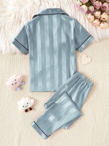 SHEIN Set de 2 piezas de pijama con top de manga corta y pantalones, con bordado de corazón jacquard, cómodo y casual para niñas