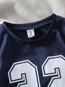 SHEIN Playful Pals 2pcs/Set Young Boy Sports Casual Round Neck Short Sleeve Numeric Print T-Shirt And Printed Sports Shorts Outfit With Tape Decor, Suitable For Spring/Summer Daily Wear, Sports, Outdoor, School, Party, Vacation