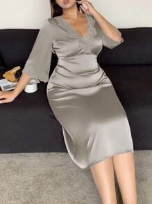 Dazy Plus Purple Contrast Lace V-Neck Cinched Waist Long Nightgown With 3/4 Sleeves, Elegant Sleepwear For Spring Summer Autumn