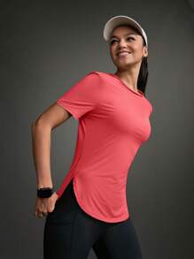 Exploreva Camiseta deportiva informal para mujer con dobladillo curvo de unicolor, de verano